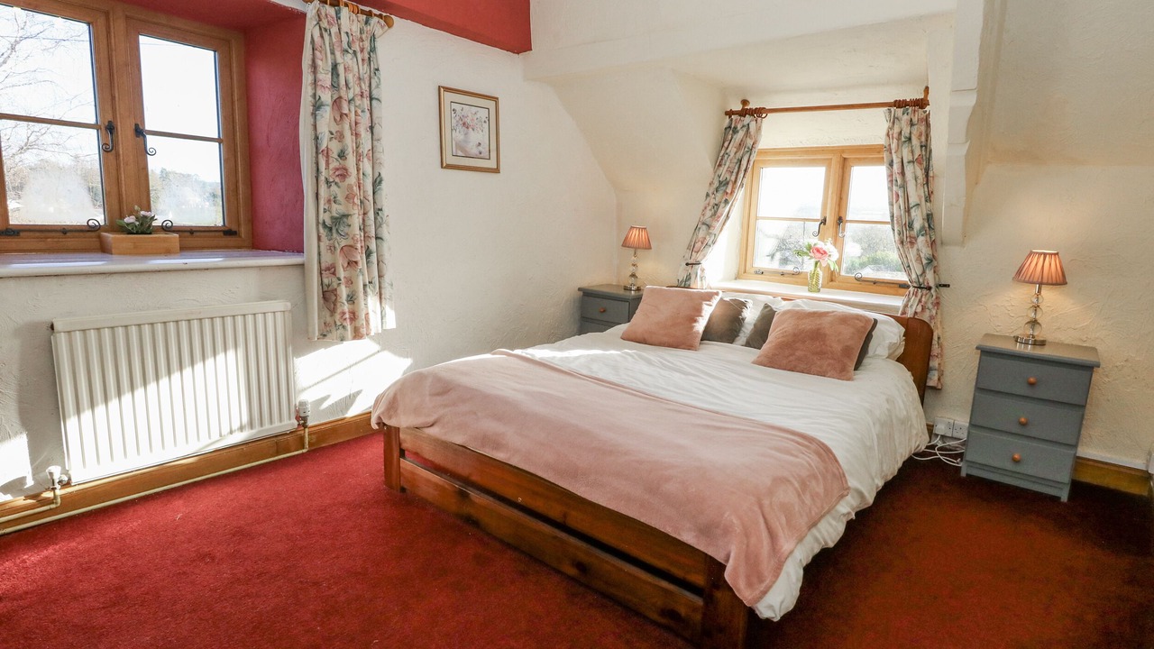Photo of Bedroom in Smallridge