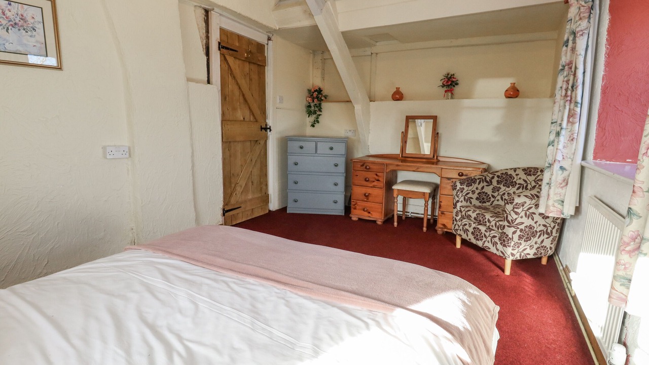 Photo of Bedroom in Smallridge