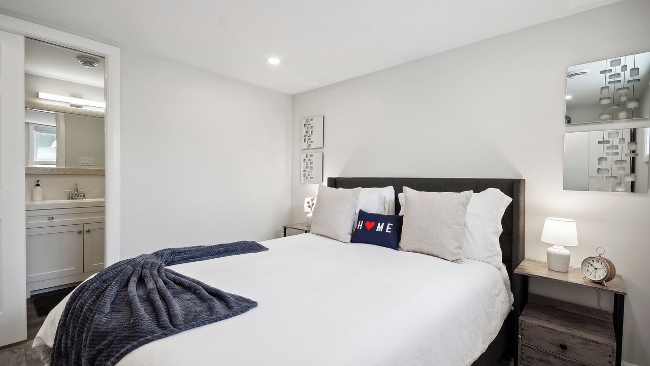 Photo of Bedroom in White Oaks