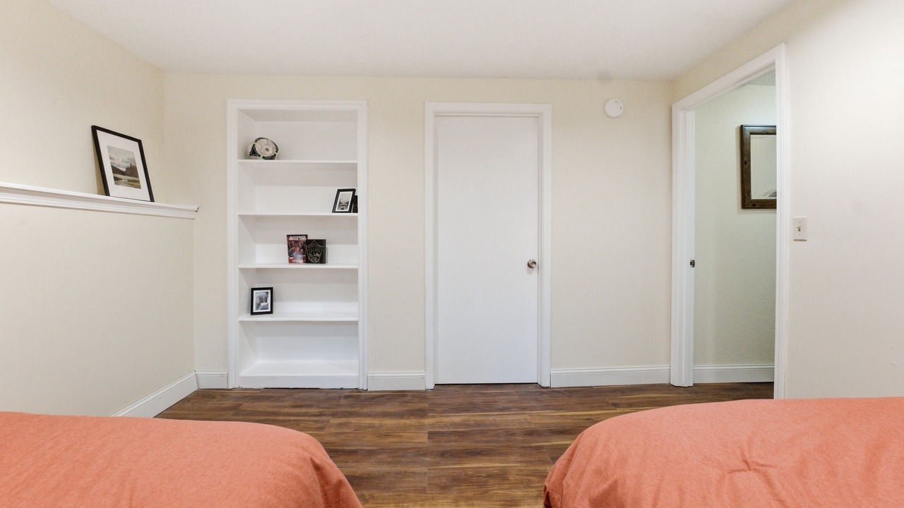 Photo of Bedroom in Terrace Lake Gardens