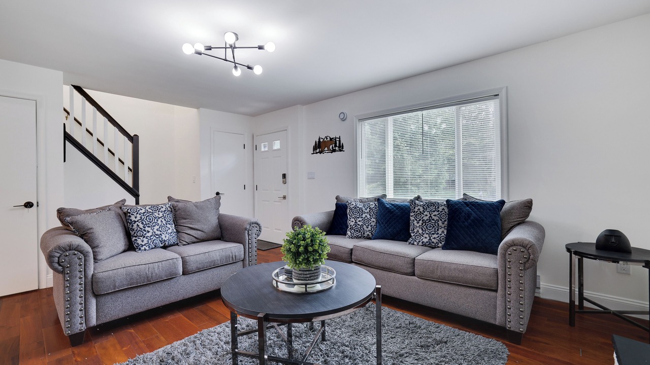 Photo of Livingroom in Tobyhanna