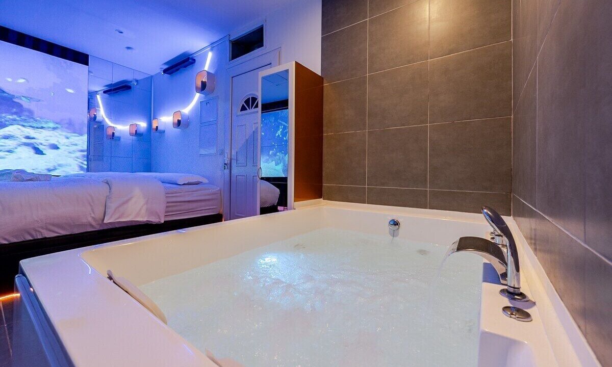 Photo of Bedroom in Messy