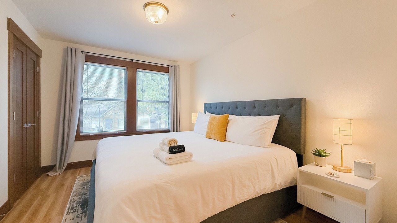 Photo of Bedroom in Newberg