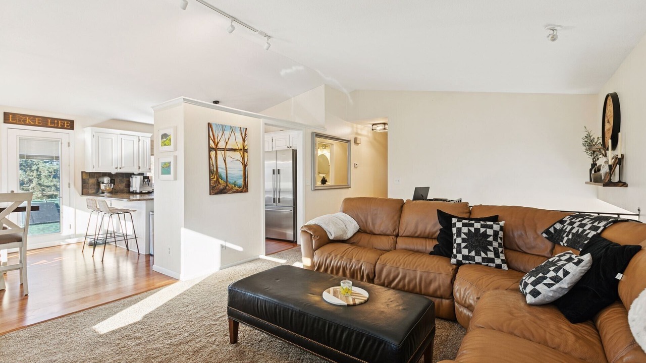 Photo of Livingroom in Plymouth