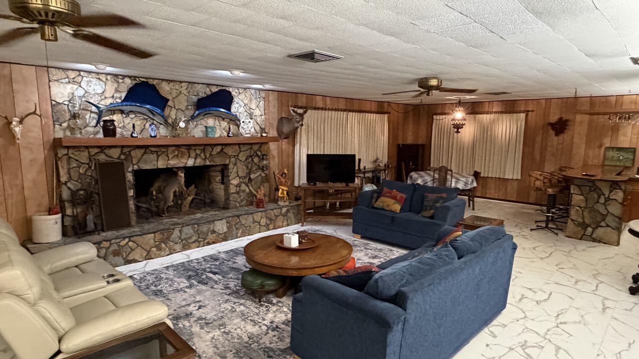 Photo of Livingroom in Fedhaven