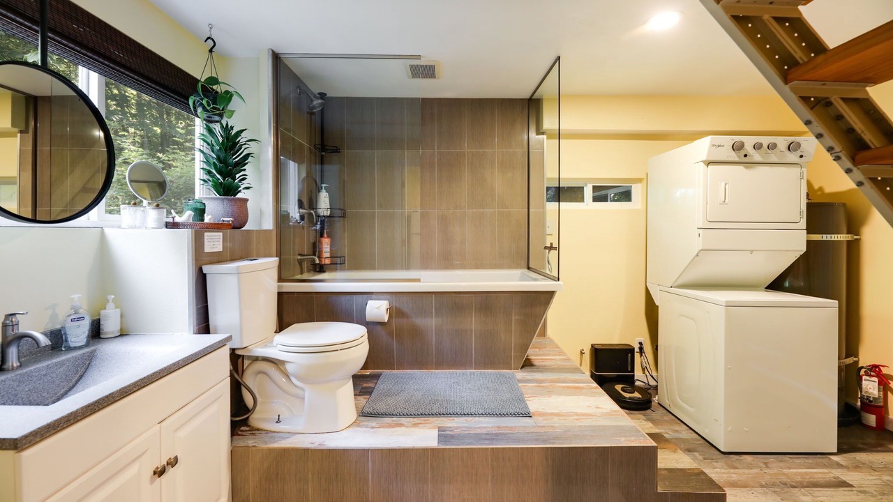 Photo of Bathroom in Marblemount