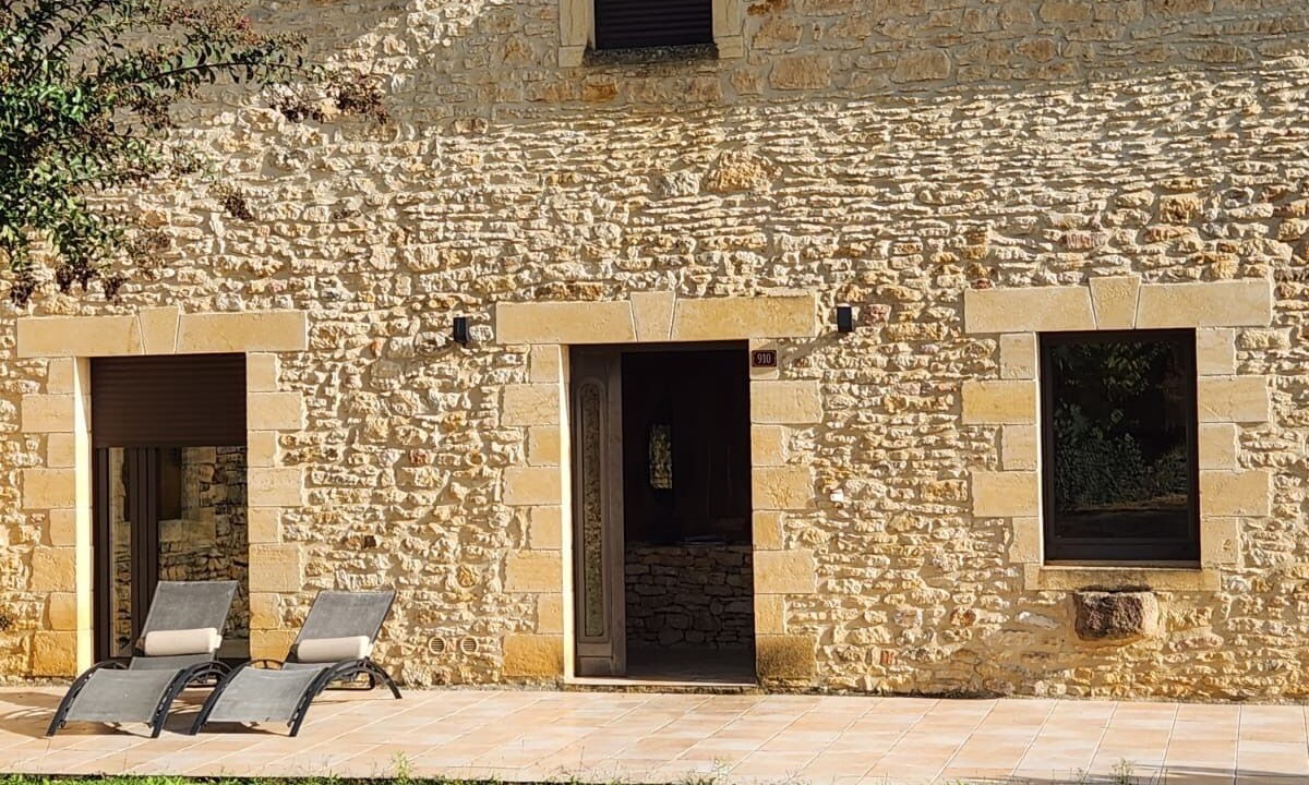 Photo of Outdoor in Saint-Andre-dAllas