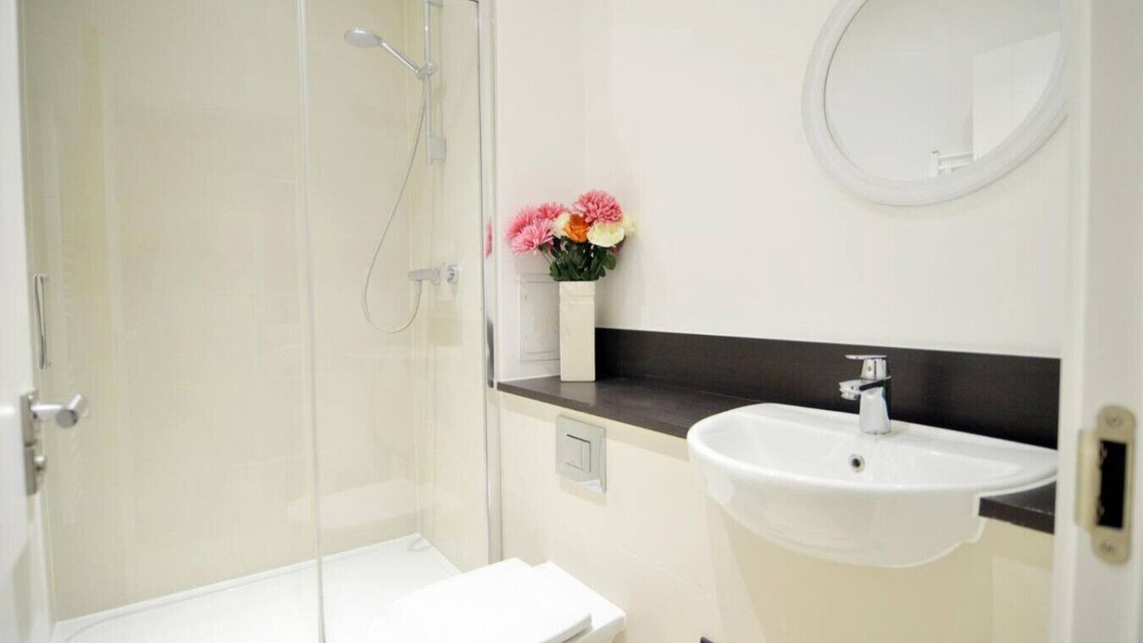 Photo of Bathroom in Royal Docks