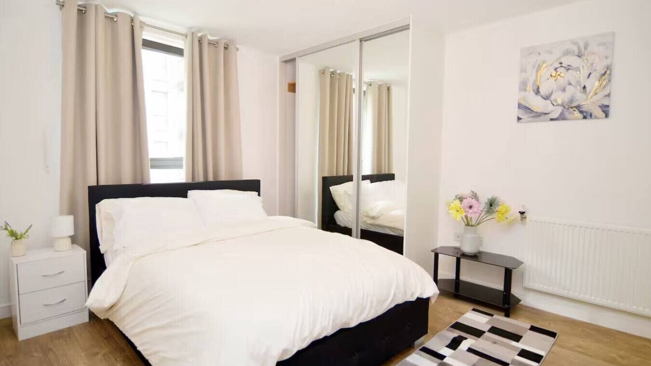 Photo of Bedroom in Royal Docks