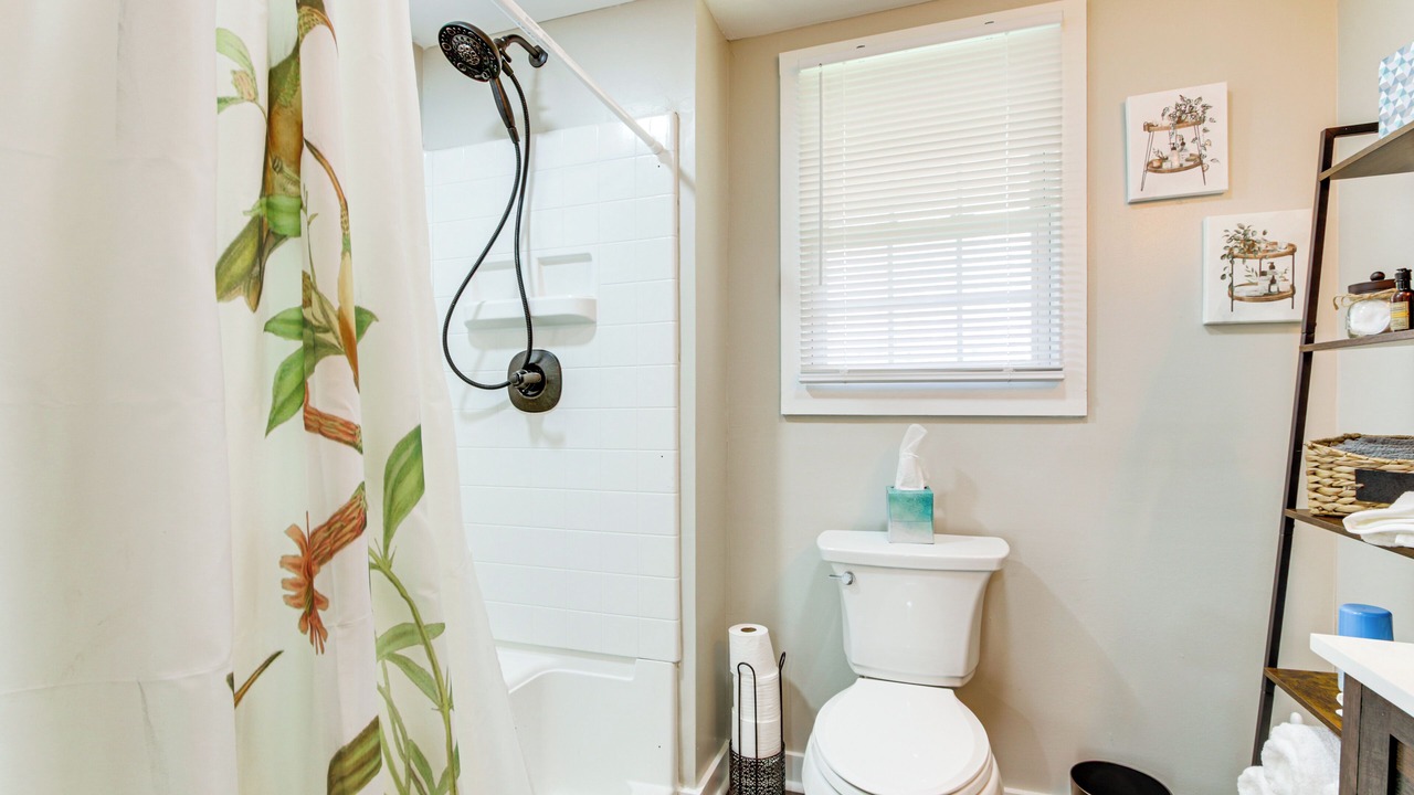 Photo of Bathroom in Lawrenceburg