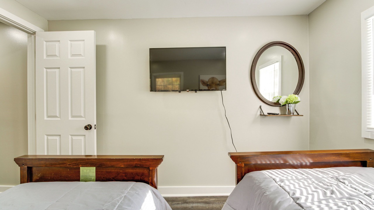 Photo of Bedroom in Lawrenceburg