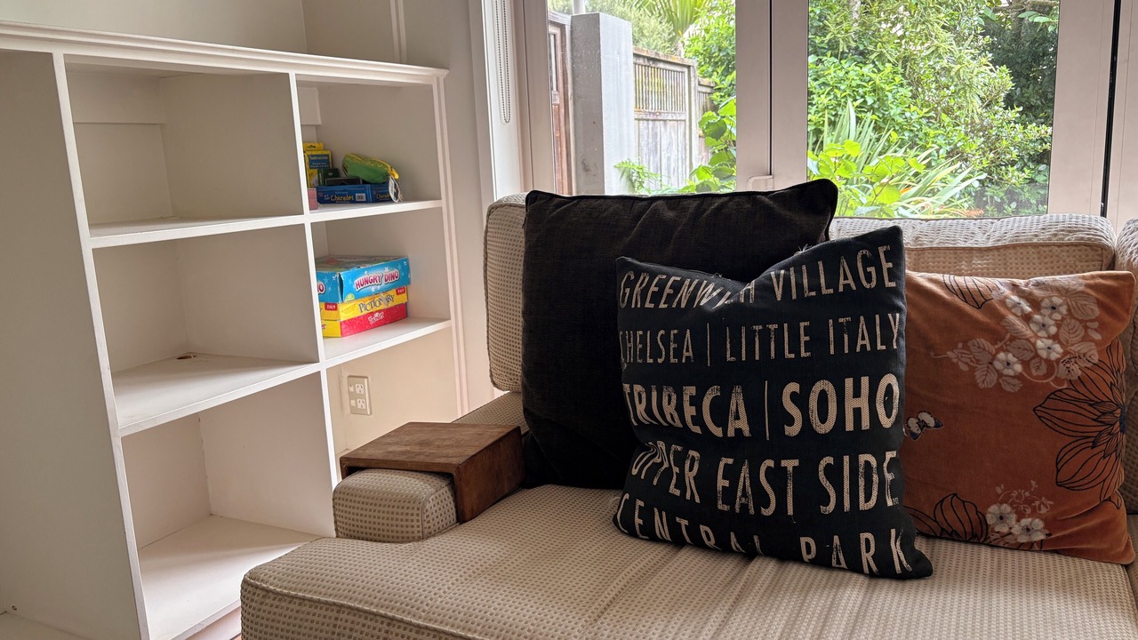 Photo of Others in Parnell