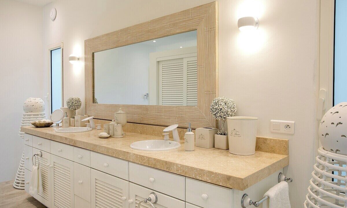 Photo of Bathroom in Les Terres Basses