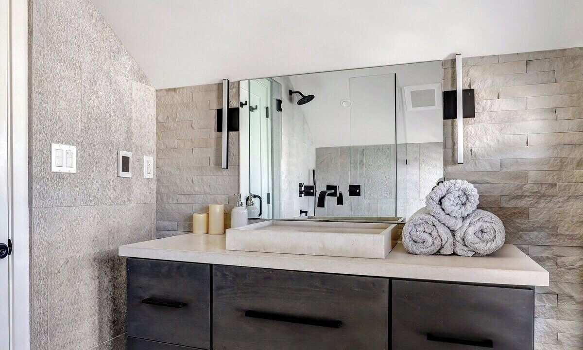 Photo of Bathroom in El Granada