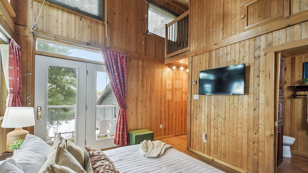 Photo of Bedroom in Perry