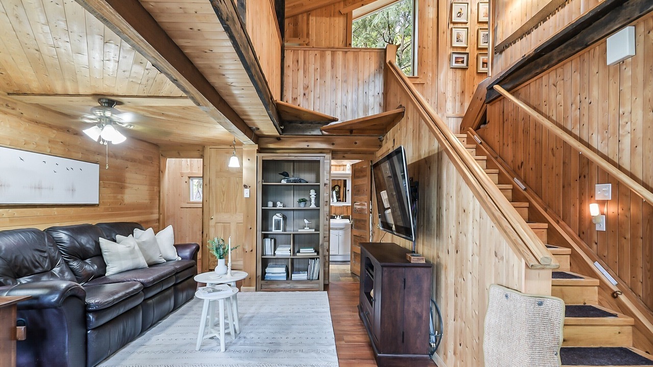 Photo of Livingroom in Perry