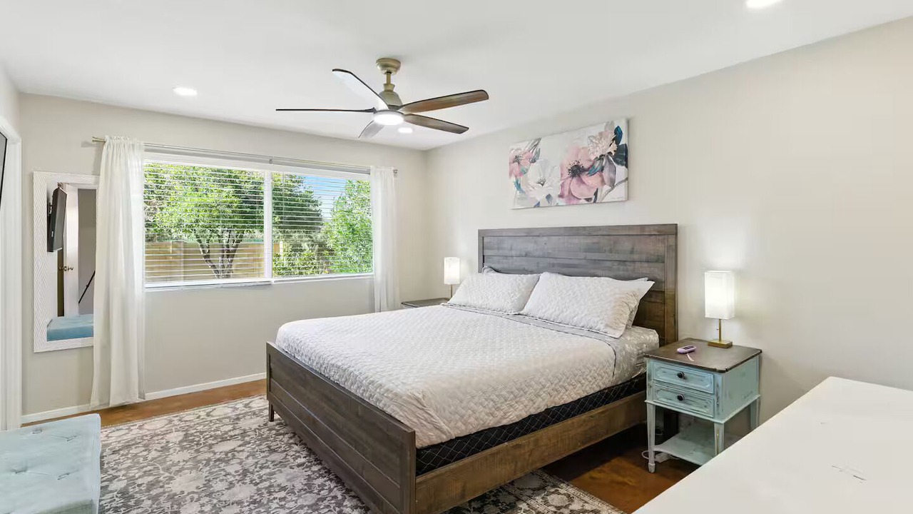 Photo of Bedroom in Melrose Paradise