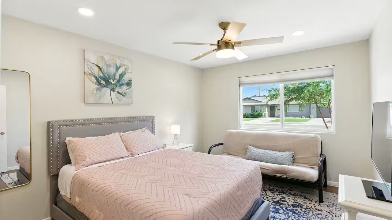 Photo of Bedroom in Melrose Paradise