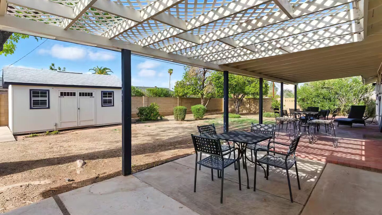 Photo of Outdoor in Melrose Paradise