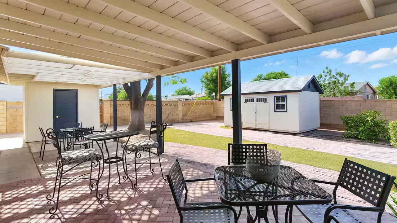 Photo of Outdoor in Melrose Paradise