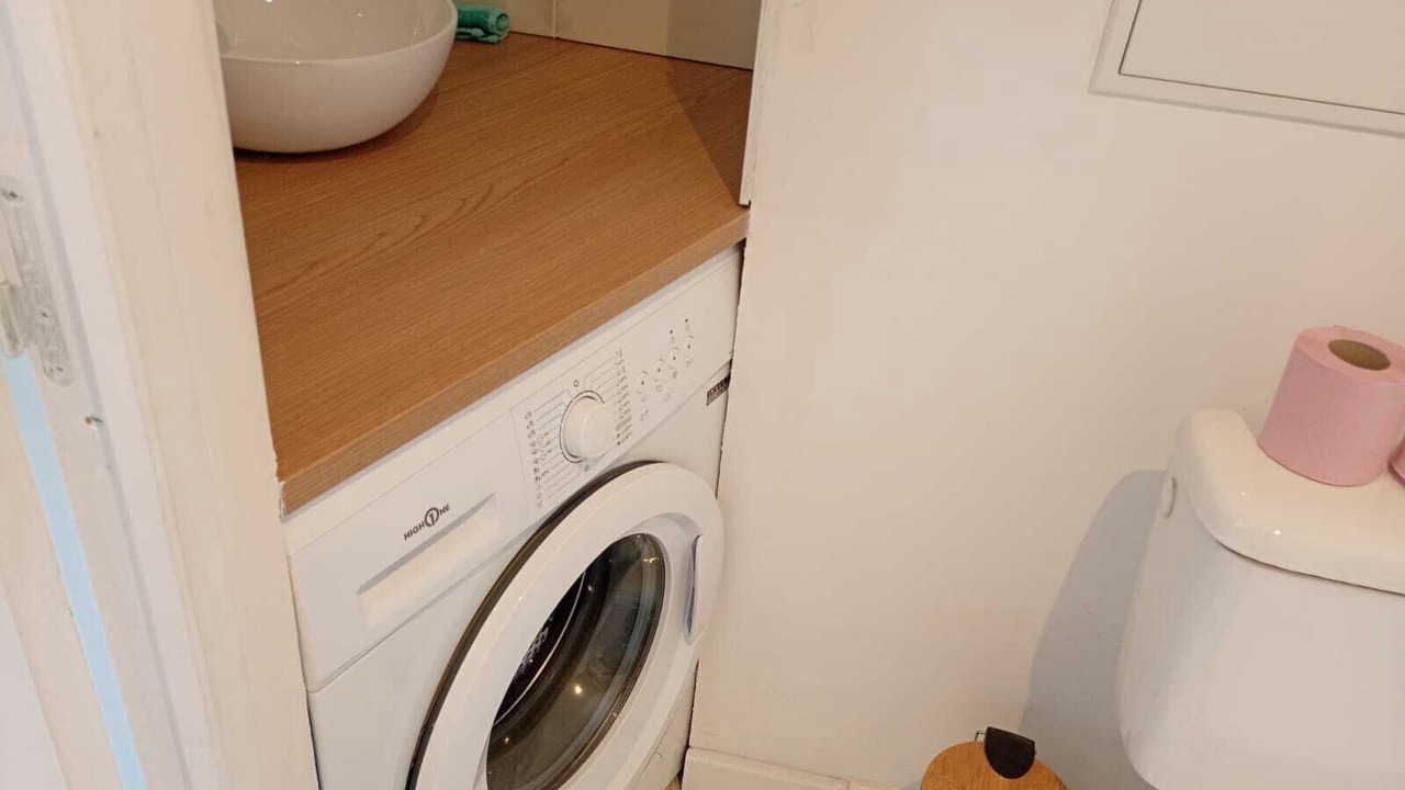 Photo of Bathroom in Fives