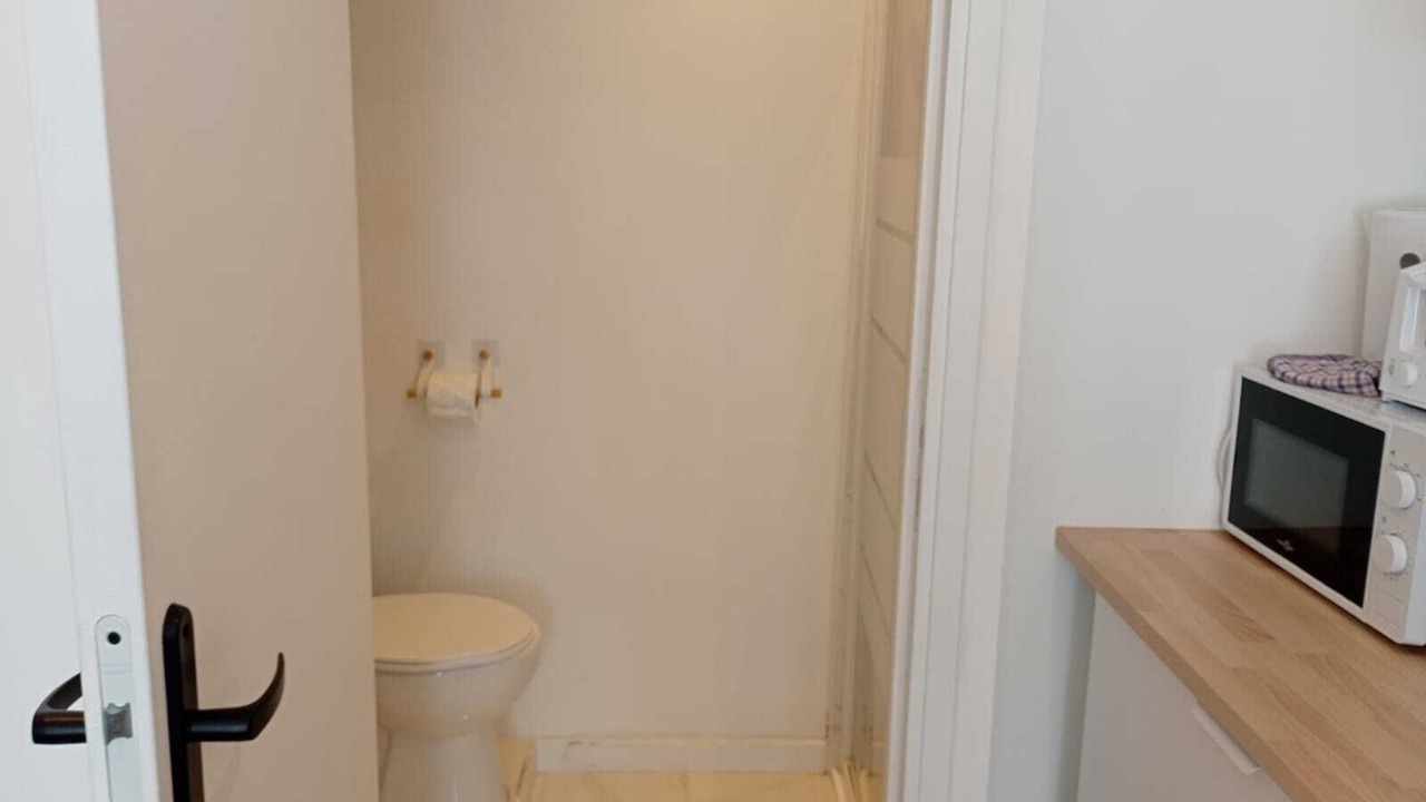 Photo of Bathroom in Fives