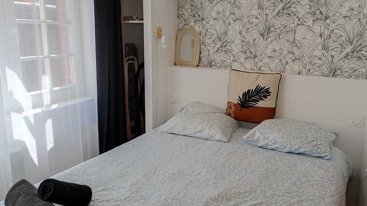 Photo of Bedroom in Fives