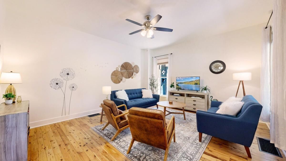 Photo of Livingroom in Old Town