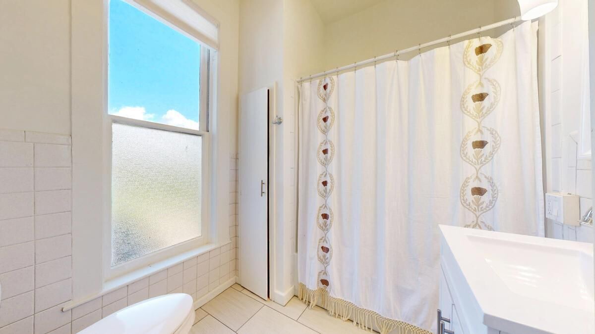 Photo of Bathroom in Old Town