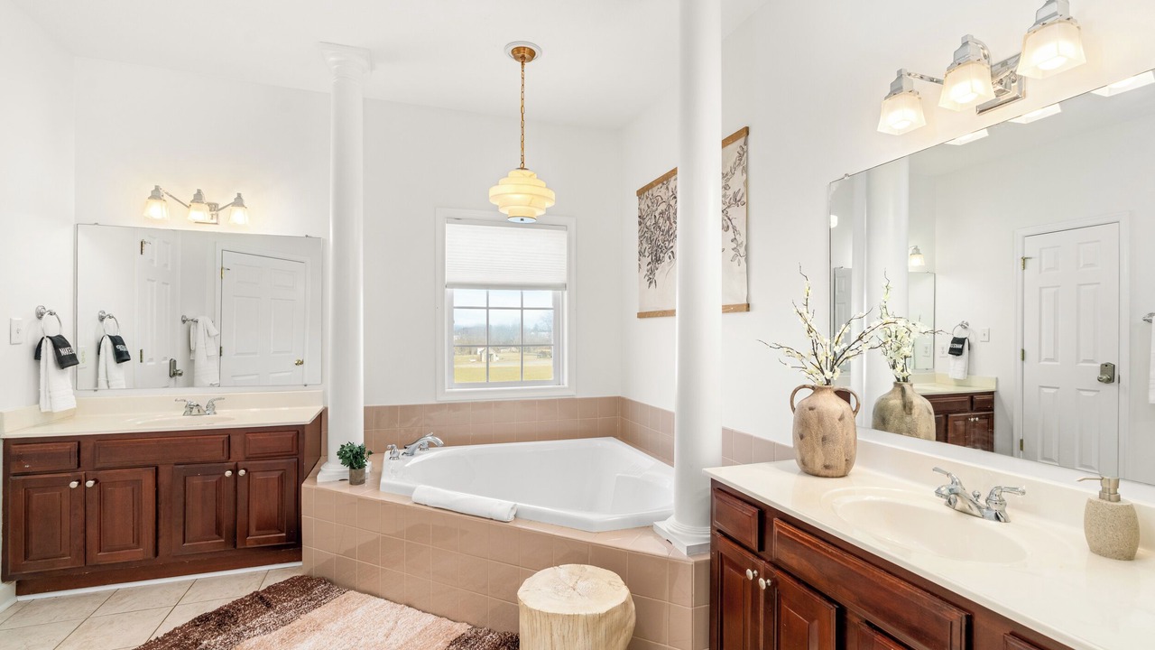 Photo of Bathroom in Luray