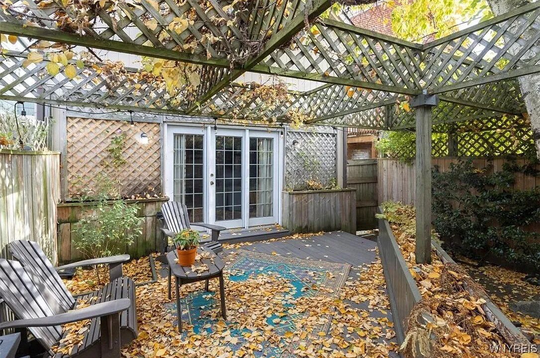 Photo of Patio Balcony in Lakeview
