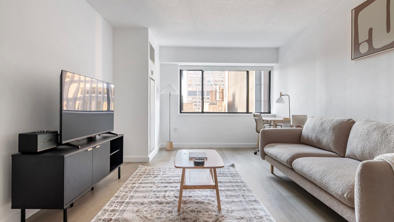 Photo of Livingroom in Downtown Boston