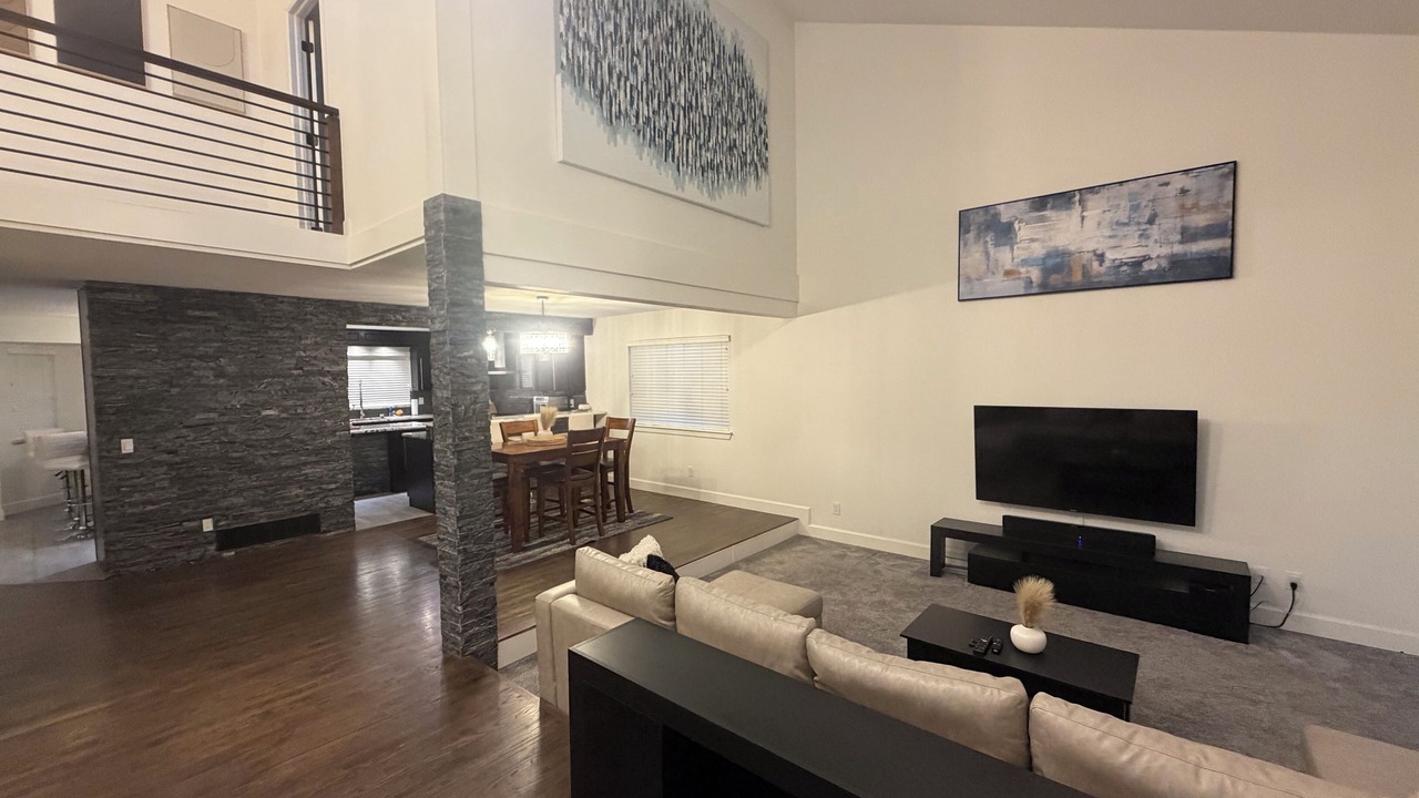 Photo of Livingroom in Aurora