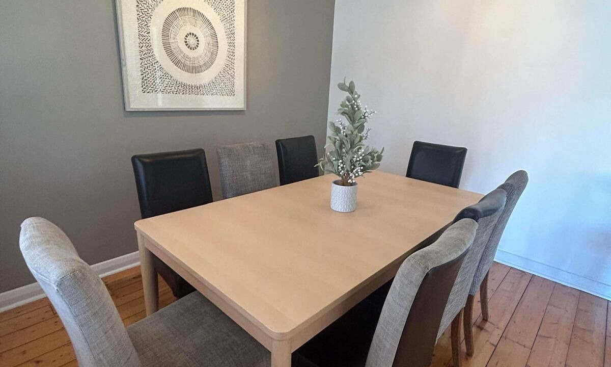 Photo of Livingroom in Glenelg North