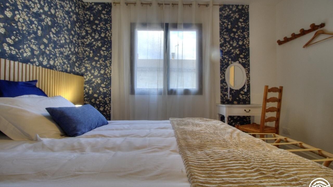 Photo of Bedroom in Saint-Maurice-de-Gourdans