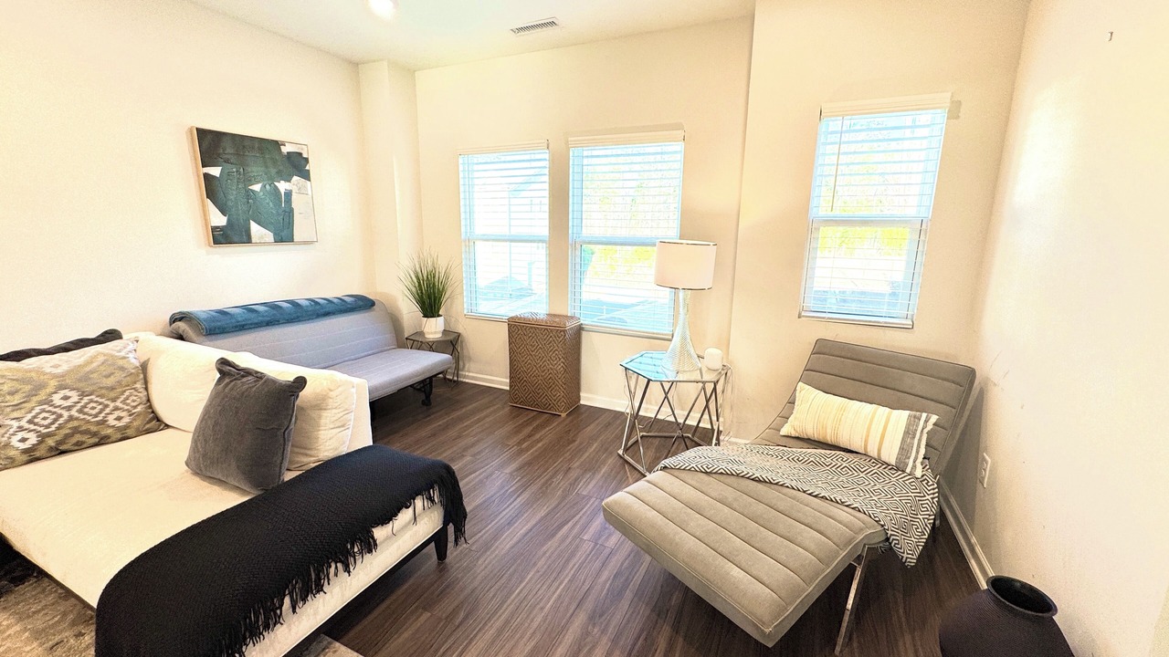 Photo of Livingroom in Cary