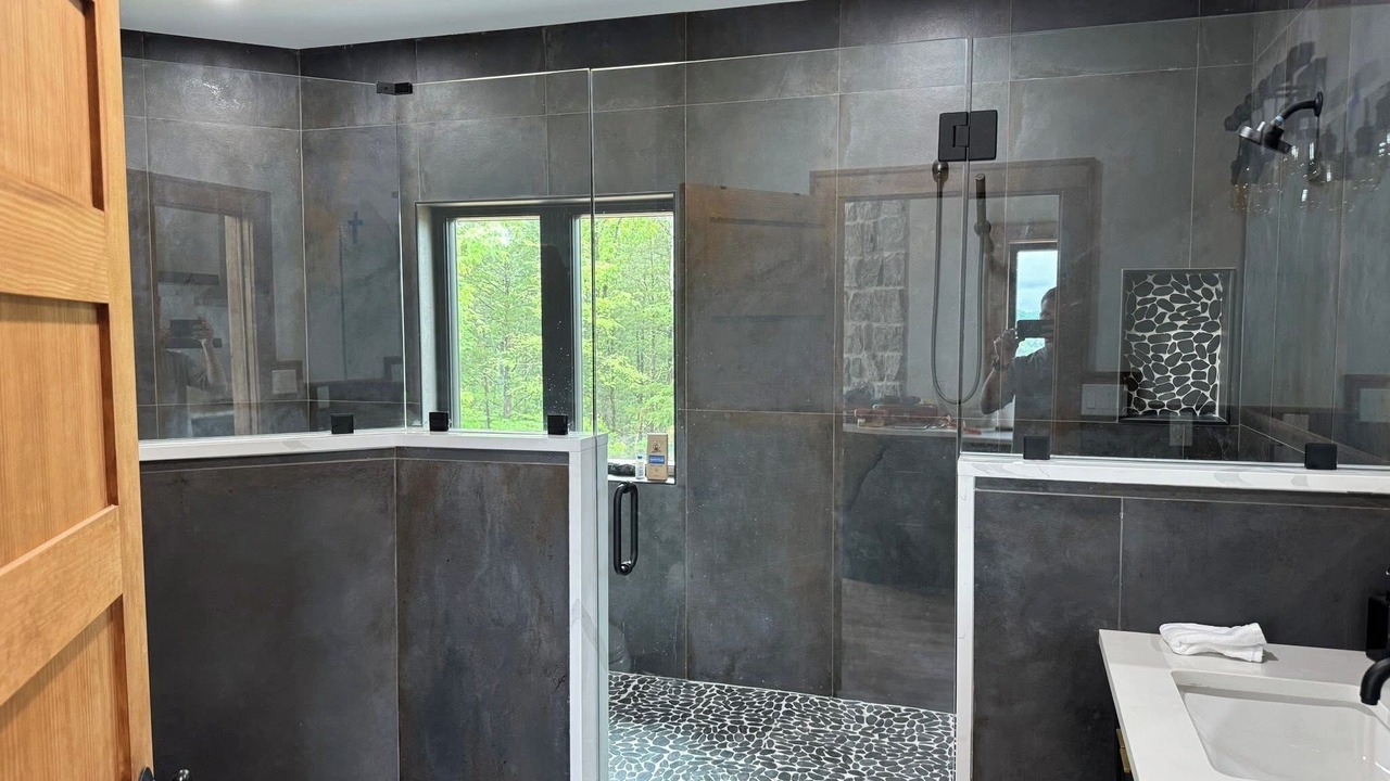 Photo of Bathroom in Vonore