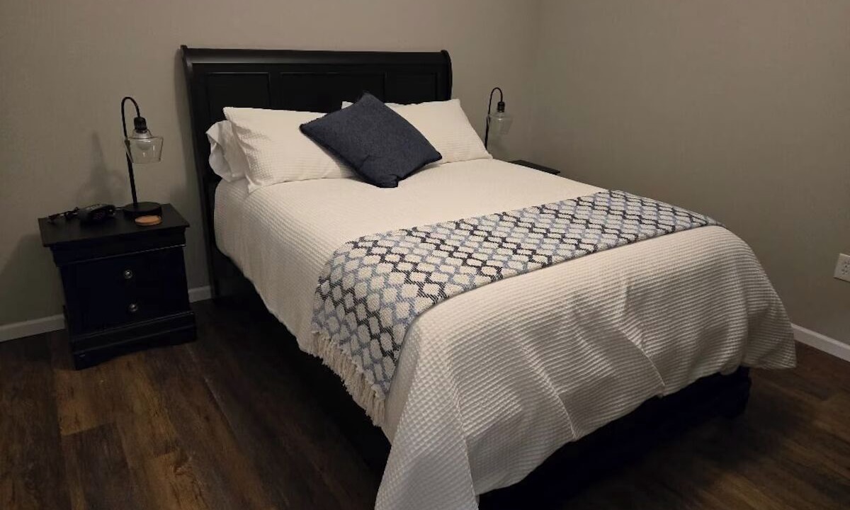 Photo of Bedroom in Hallsville