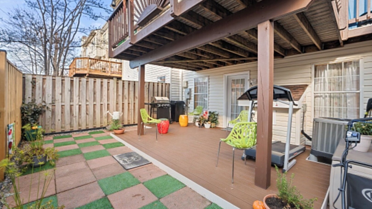 Photo of Patio Balcony in Centreville