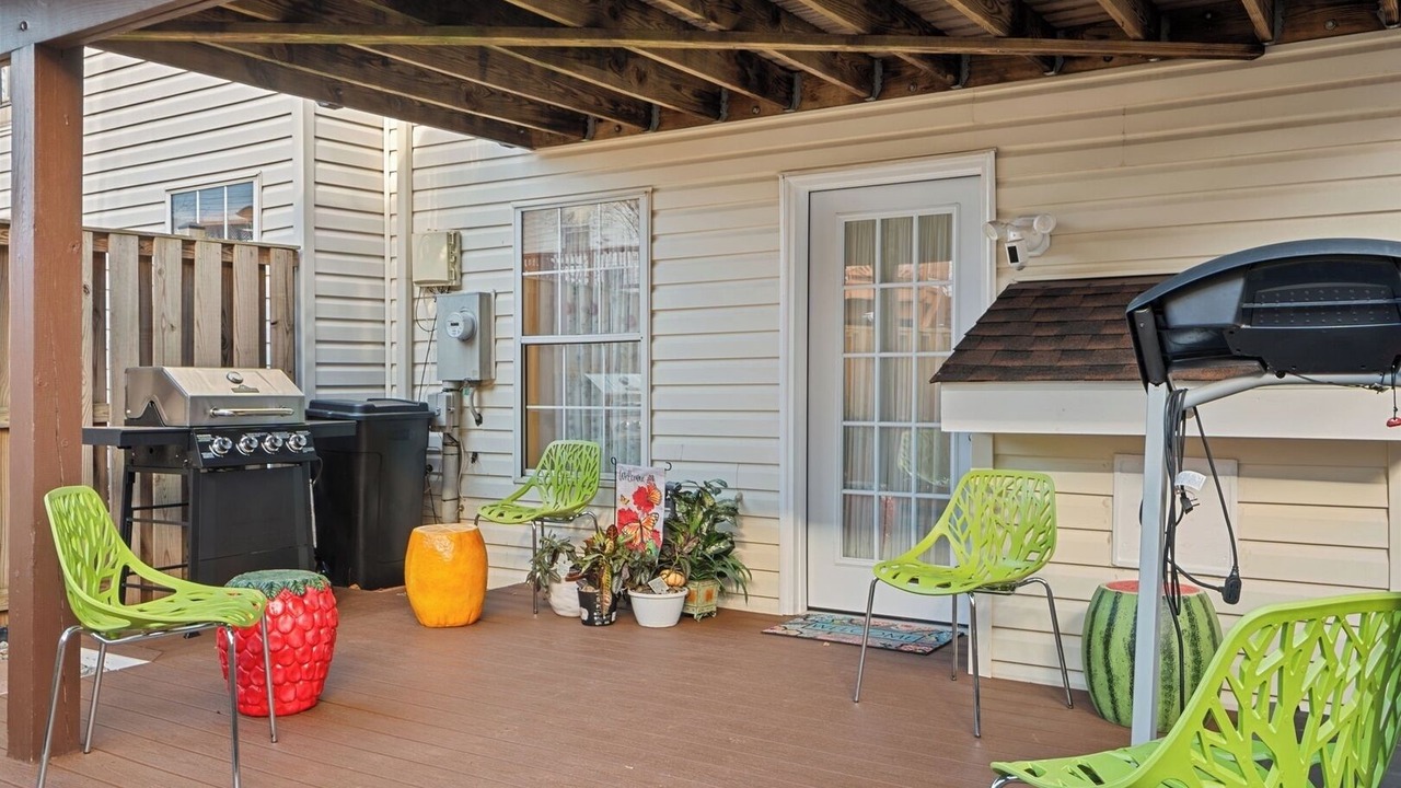 Photo of Patio Balcony in Centreville