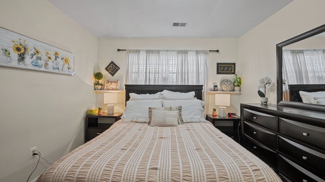 Photo of Bedroom in Centreville