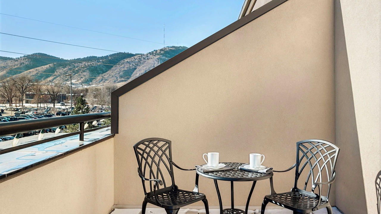 Photo of Outdoor in Golden