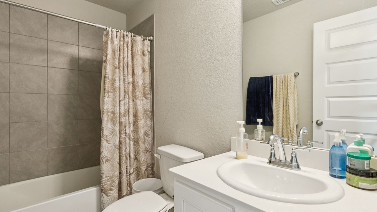 Photo of Bathroom in Lincoln Park