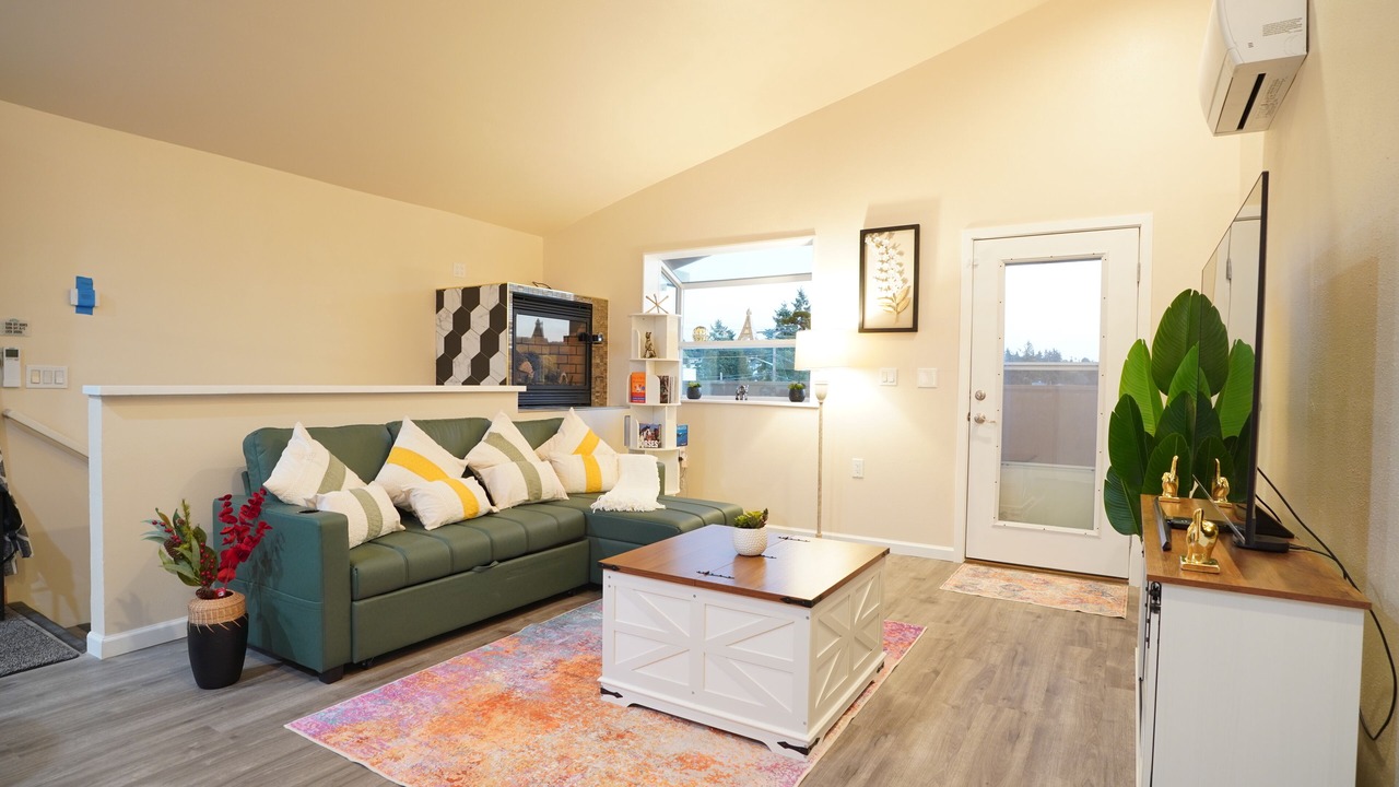 Photo of Livingroom in Des Moines