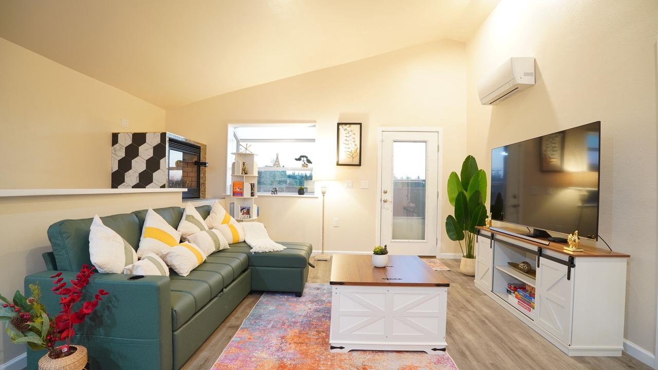 Photo of Livingroom in Des Moines