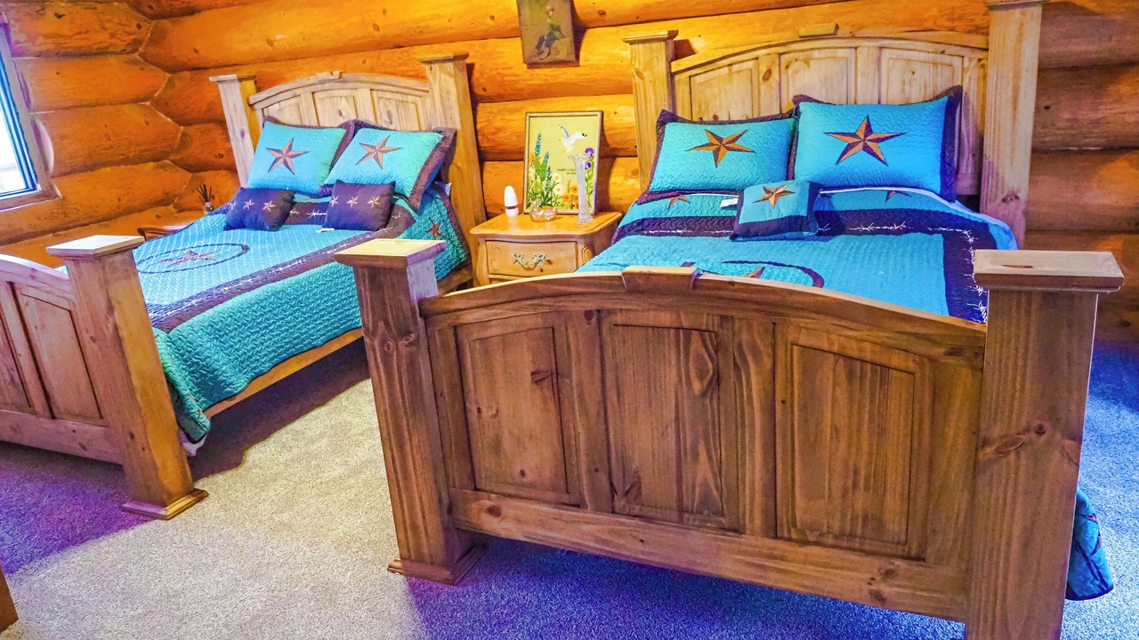 Photo of Bedroom in Connerville