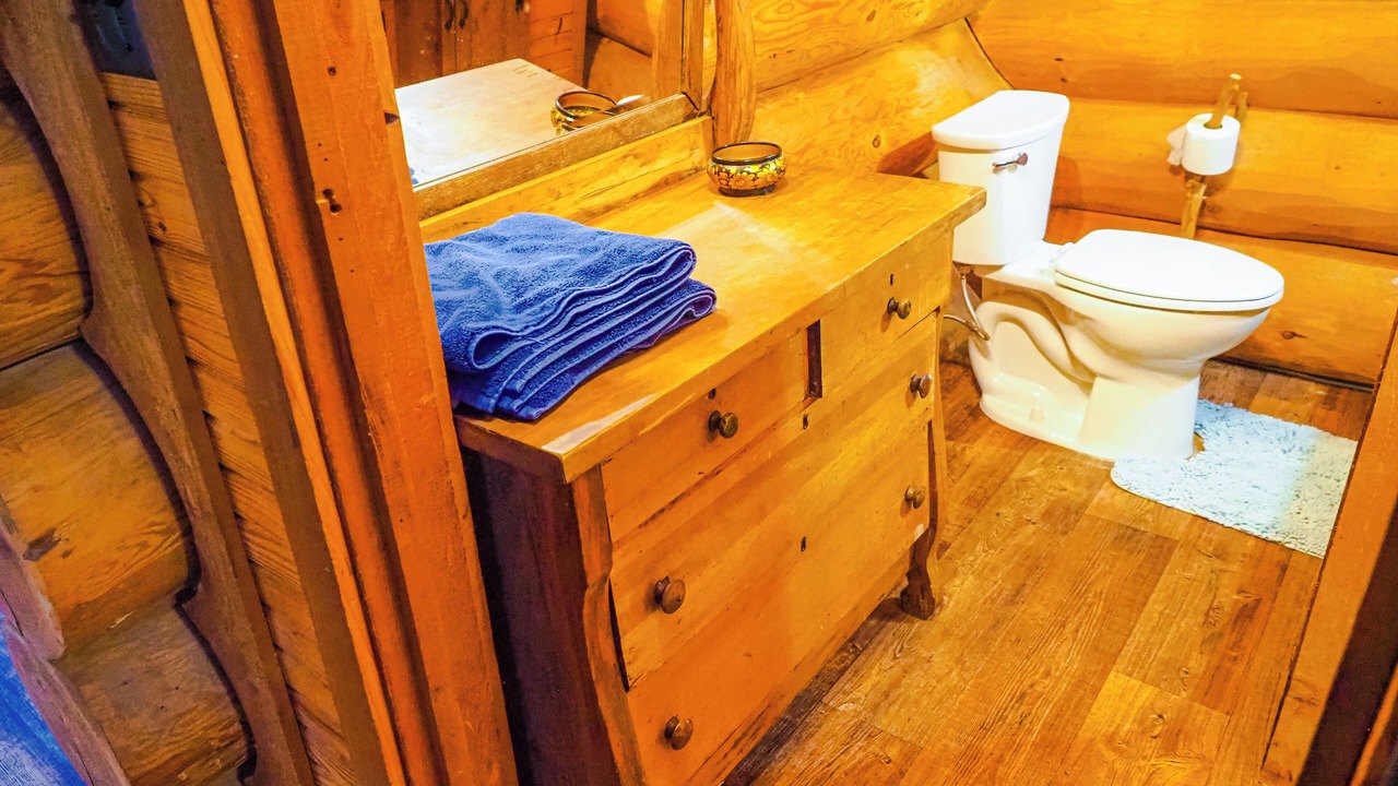 Photo of Bathroom in Connerville