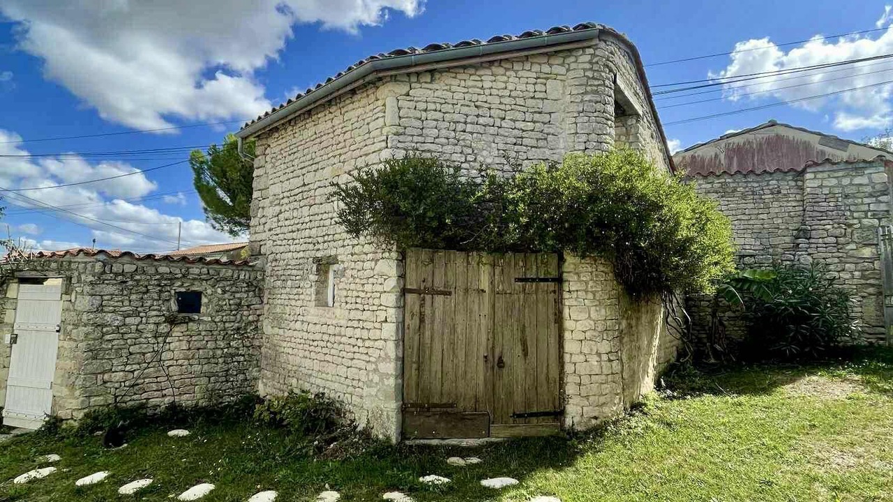 Photo of Outdoor in Gourville