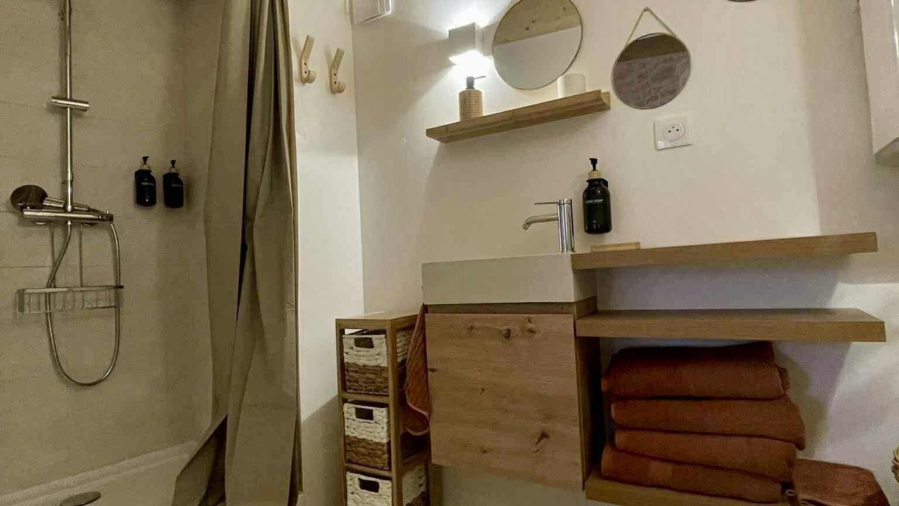 Photo of Bathroom in Gourville