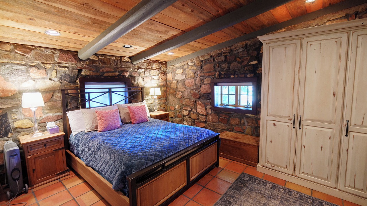 Photo of Bedroom in Spanish Valley